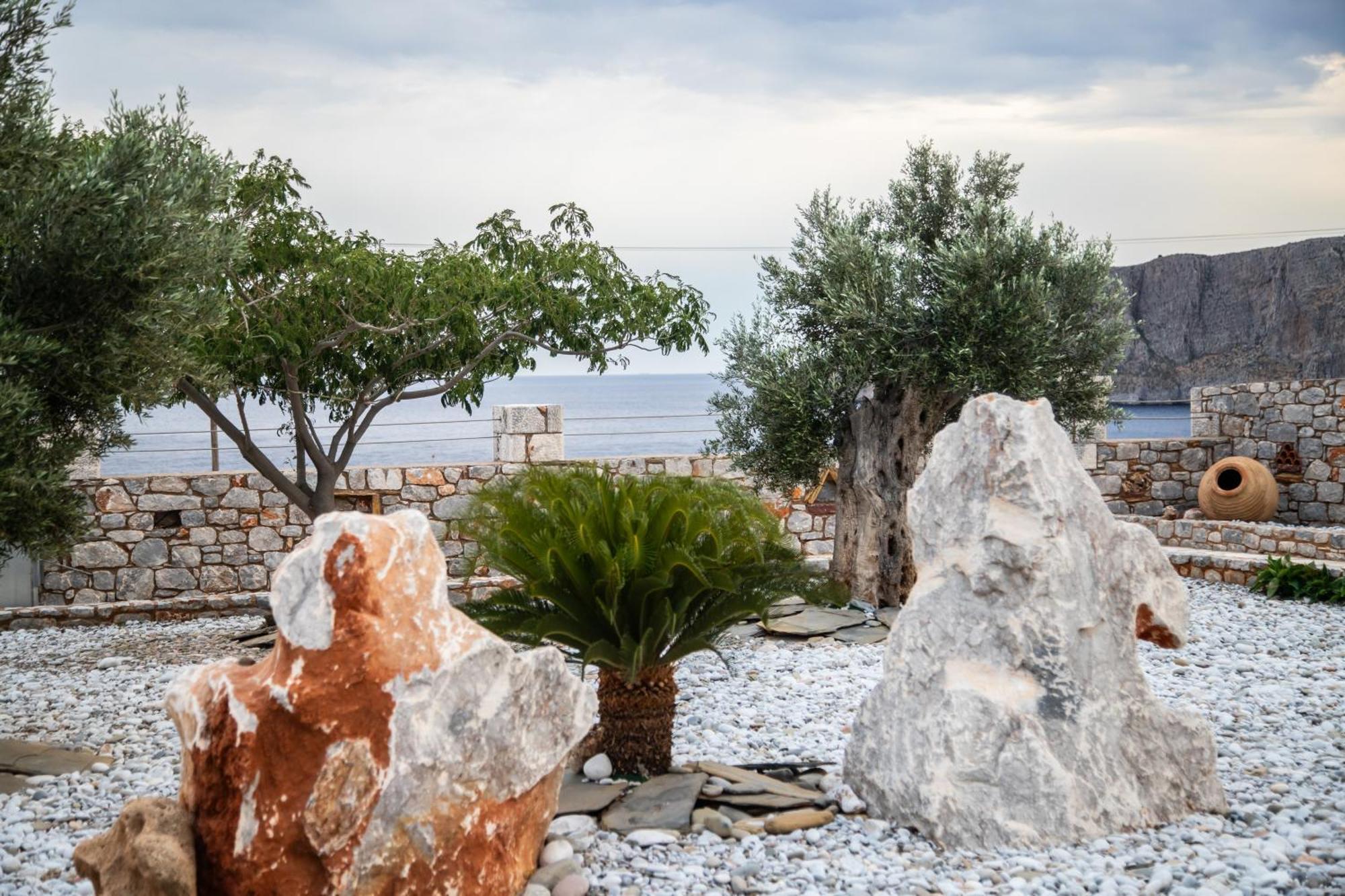 Armenopetra View Gerolimenas Aparthotel Agios Nikolaos  Exteriör bild